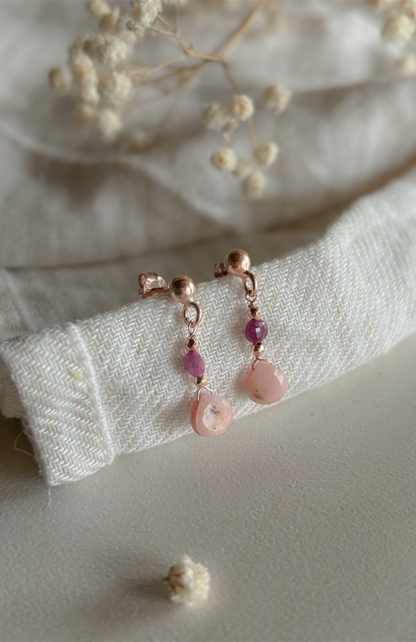 orecchini opale rosa e rubino